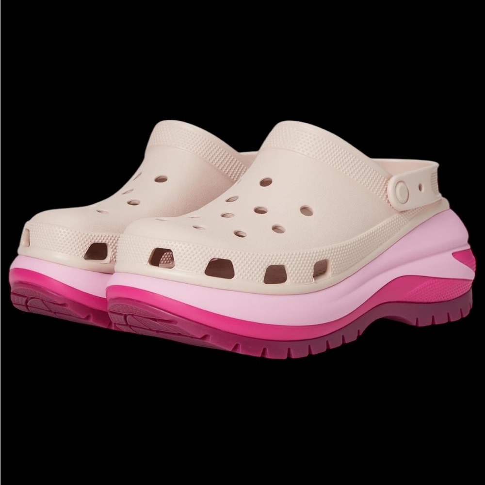 NWOT Crocs Mega Crush Clog
Color: Quartz/Multi-matte
Size: W11 B30